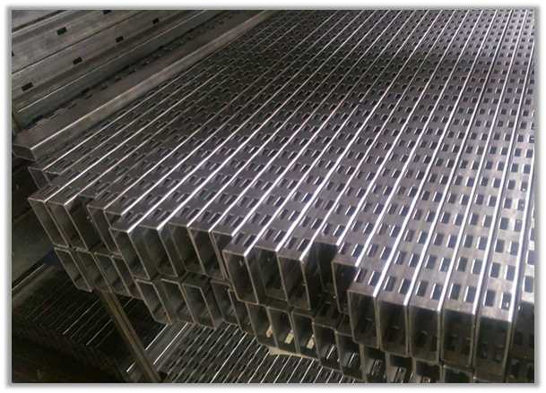 derovani 25x70x2 otvory u steny derovani 25x70x2 otvory u steny